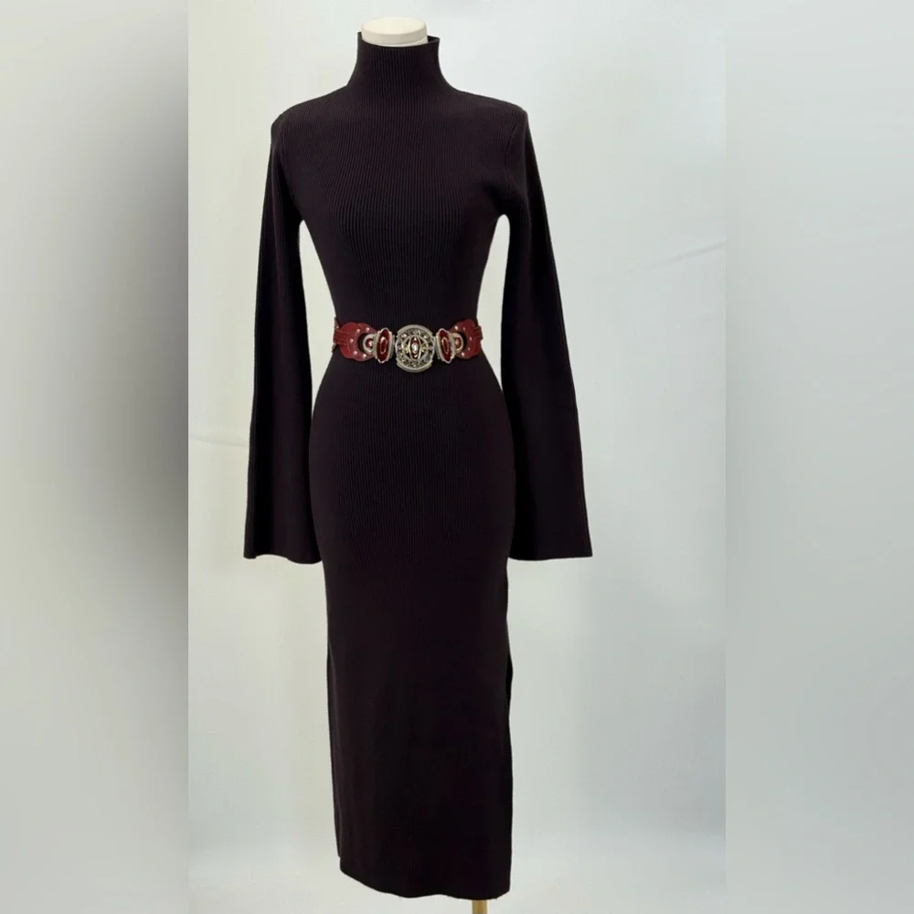 Crescent ASTOR LONG BELL SLEEVE MIDI Fitted SWEATER DRESS - PLUM Size M - Picture 5 of 16